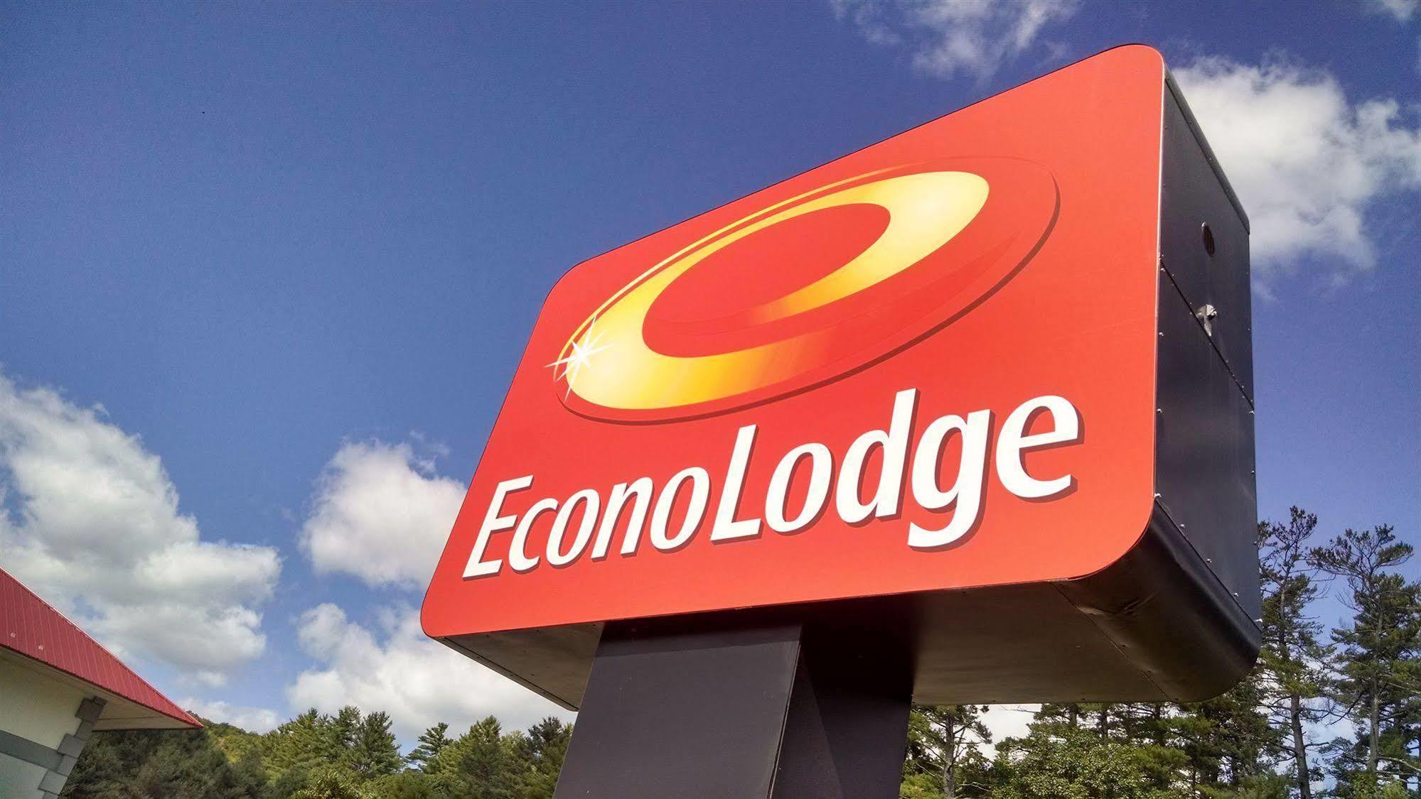 Econo Lodge Plymouth Εξωτερικό φωτογραφία